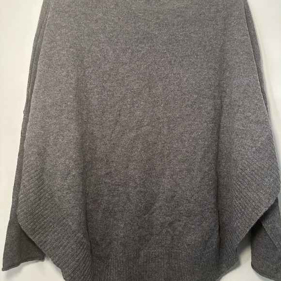Qi 100% Cashmere Gray Shrug Lagenlook Normcore Poncho Sweater Fall Staple Size L - Picture 14 of 16